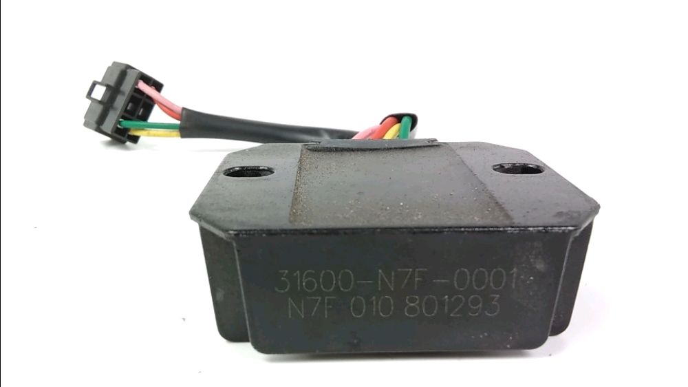REGULATEUR DE TENSION