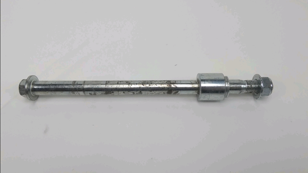 AXE DE ROUE AVANT