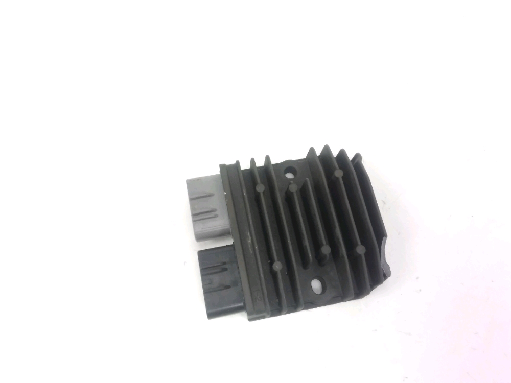 REGULATEUR DE TENSION