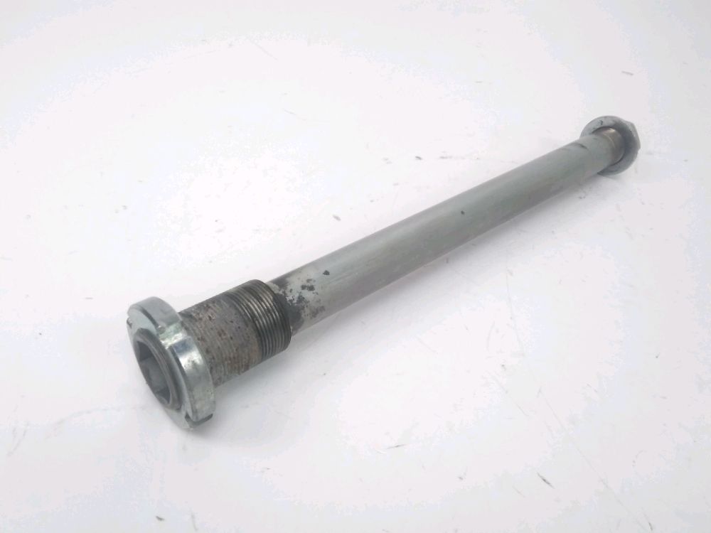 Axe de bras oscillant