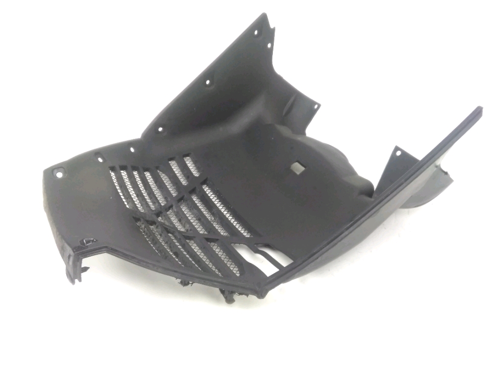 GRILLE DE RADIATEUR