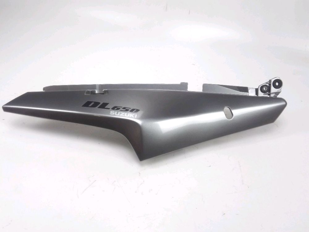 Carenage arriere droit