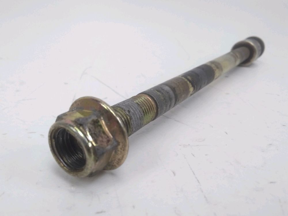 AXE DE ROUE AVANT