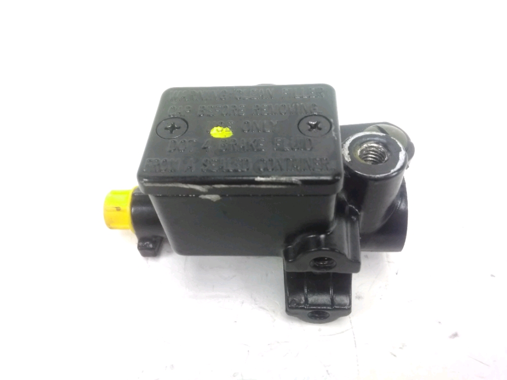 Maitre cylindre frein av complet