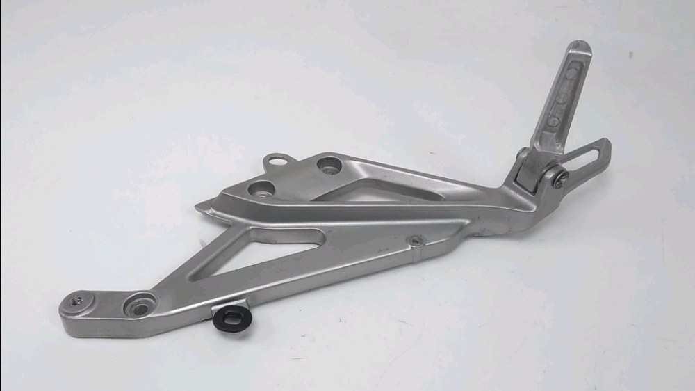 PLATINE ET REPOSE PIEDS ARRIERE GAUCHE