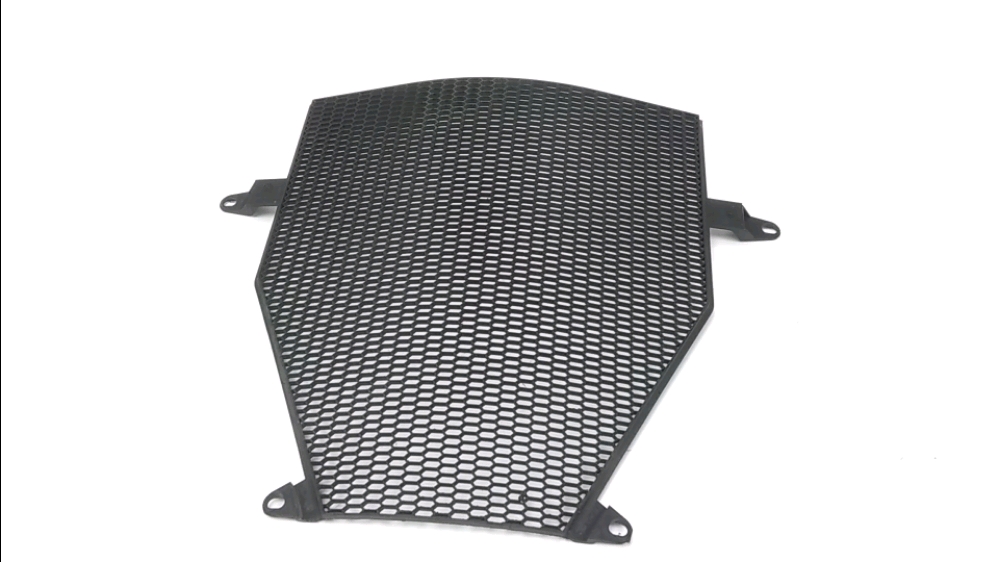 GRILLE DE RADIATEUR