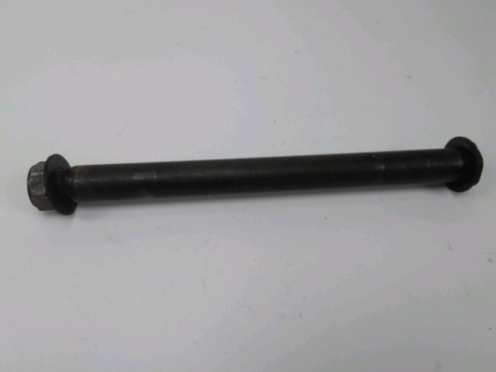 AXE DE ROUE ARRIERE