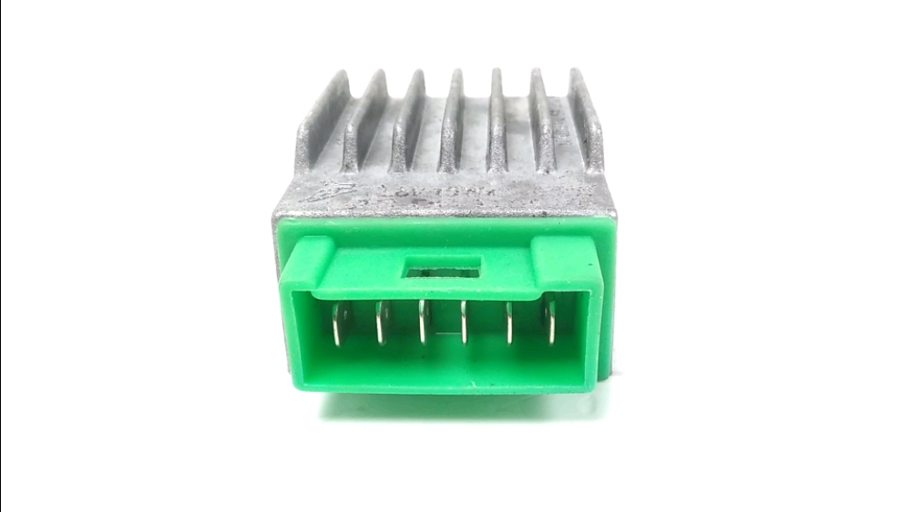 REGULATEUR DE TENSION