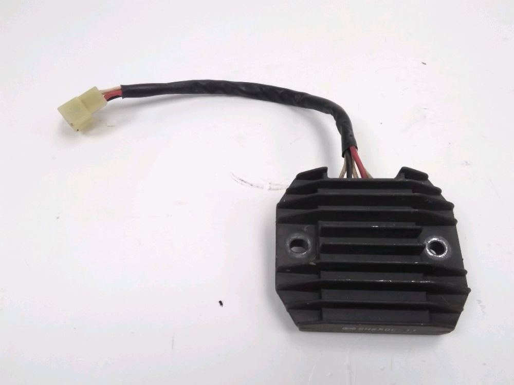 REGULATEUR DE TENSION