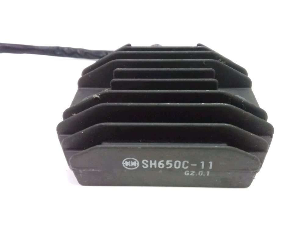 REGULATEUR DE TENSION