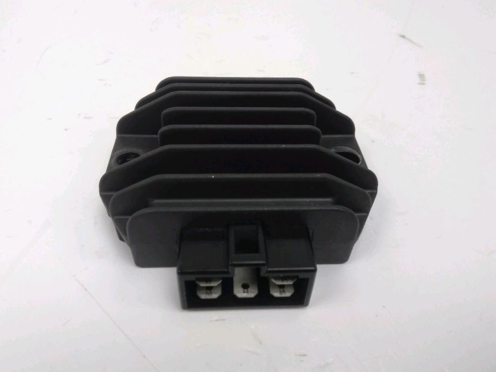 Regulateur de tension