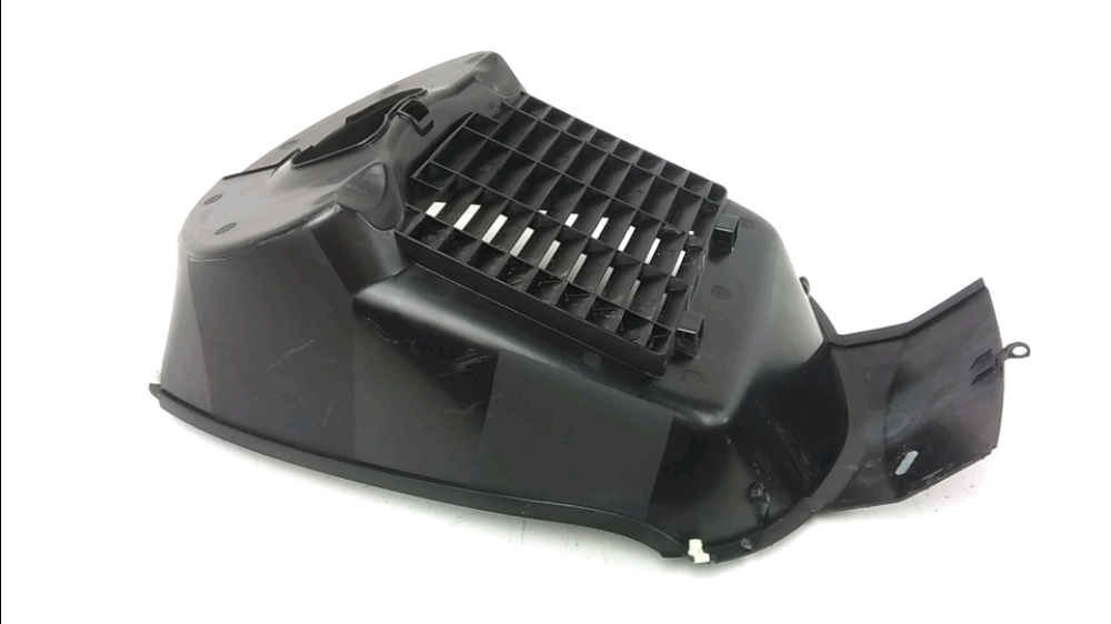 GRILLE DE RADIATEUR