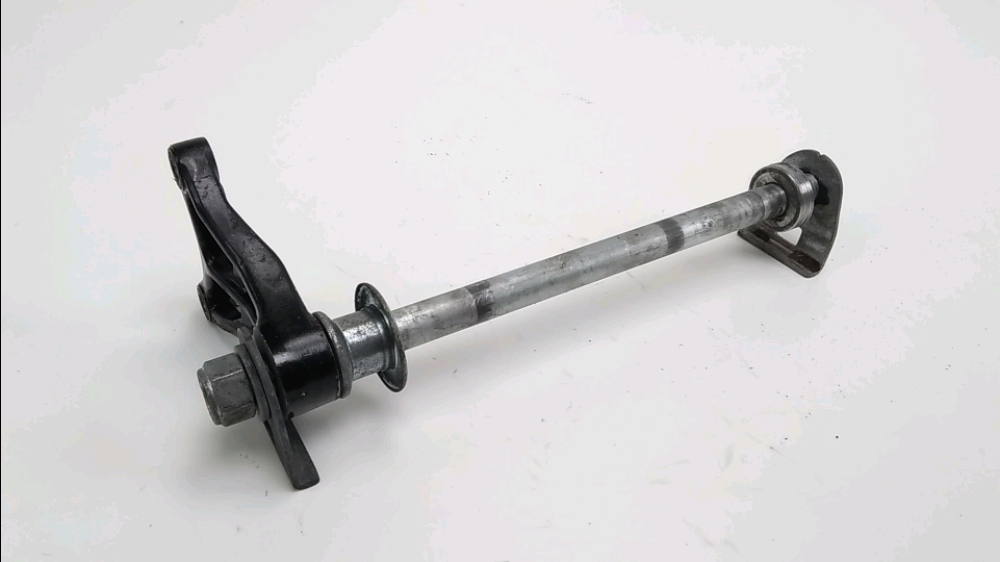 AXE DE ROUE ARRIERE