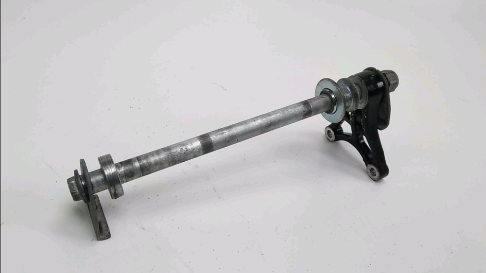 AXE DE ROUE ARRIERE