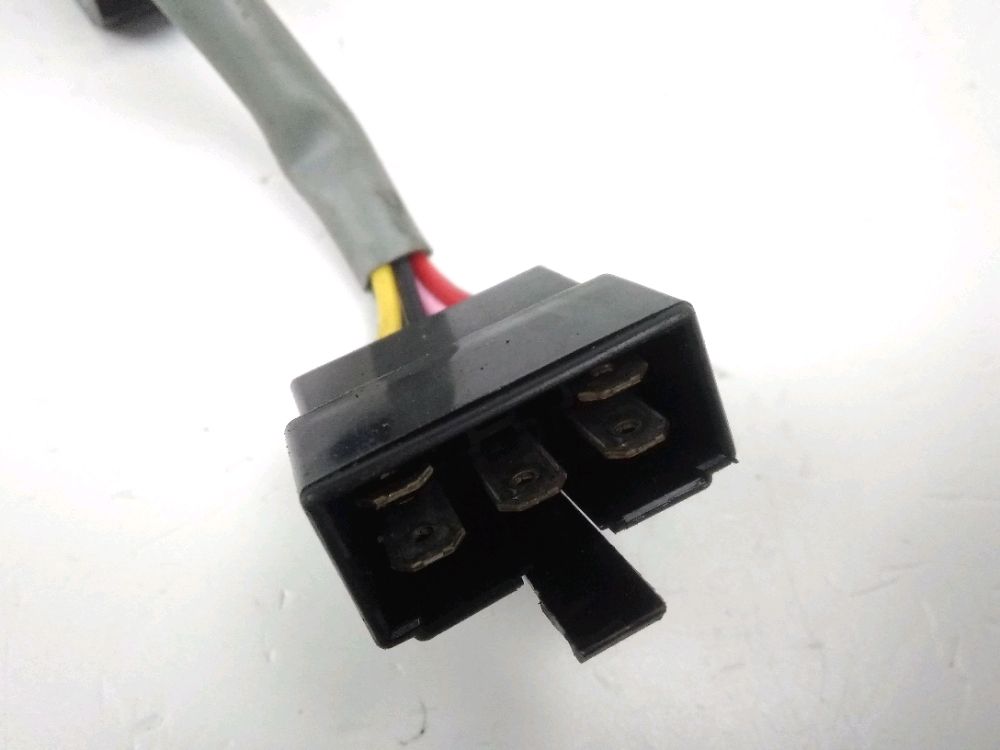 REGULATEUR DE TENSION