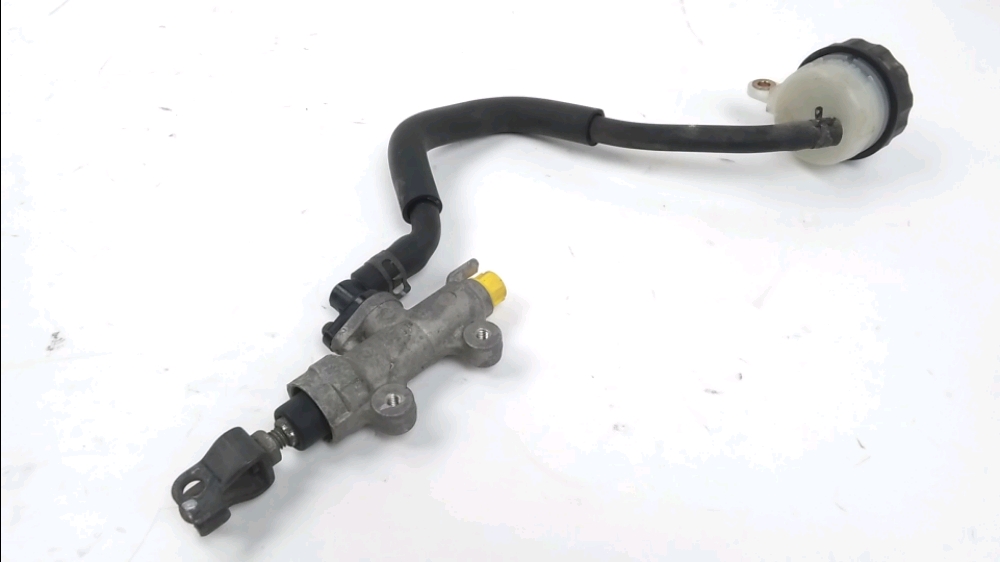 Maitre cylindre frein ar complet