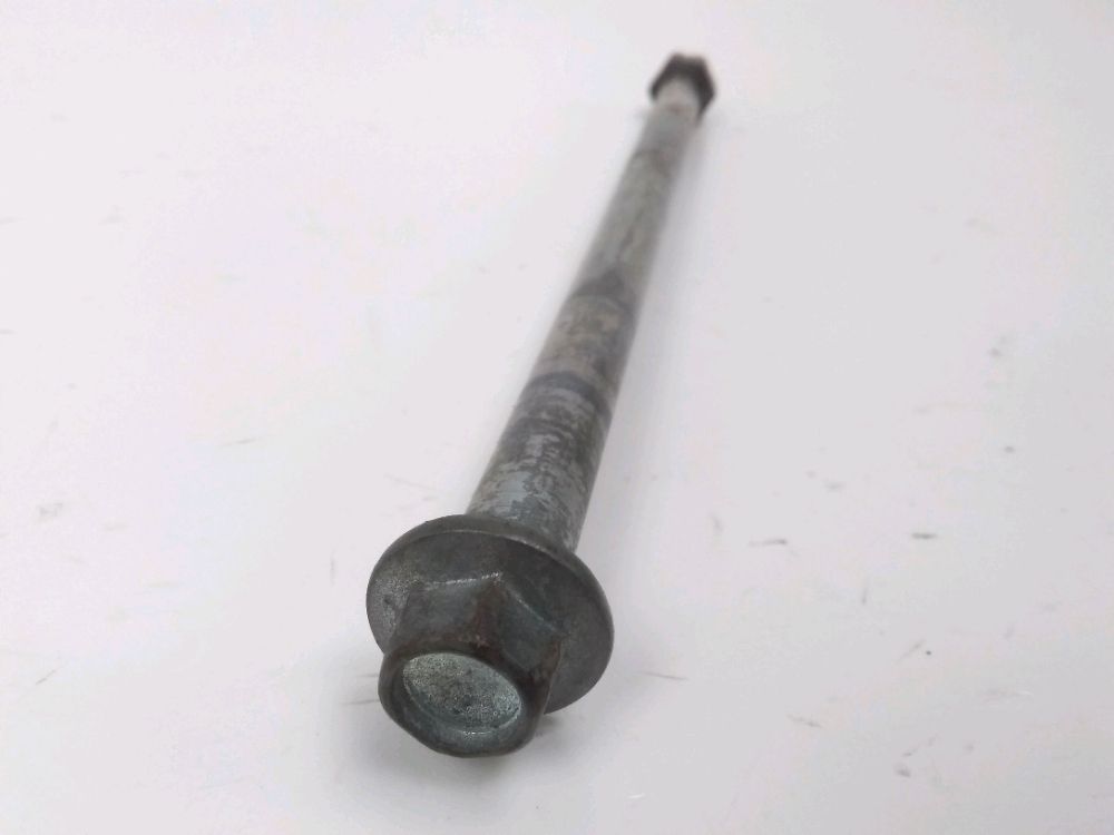 AXE DE ROUE AVANT