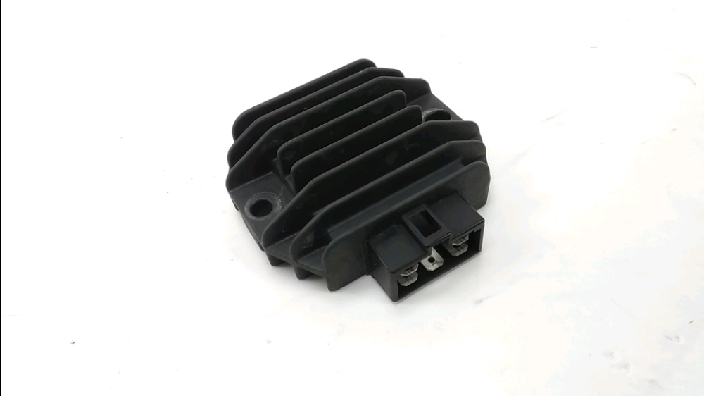 Regulateur de tension