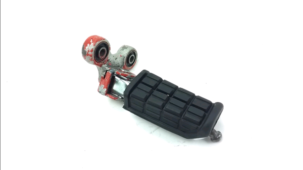 Repose pieds avant droit