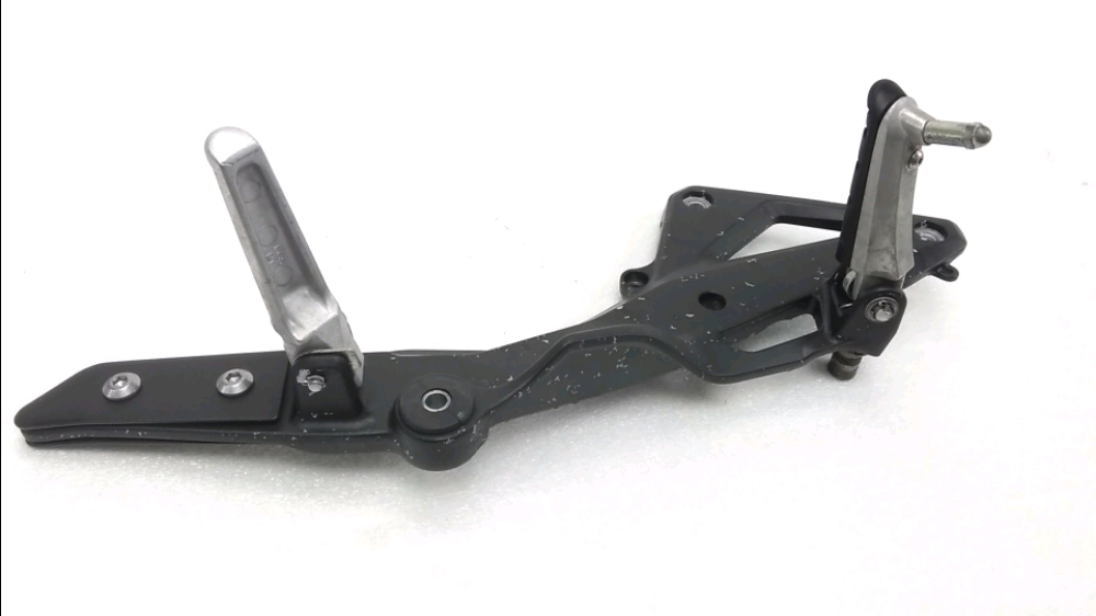 PLATINE AVANT DROITE COMPLETE