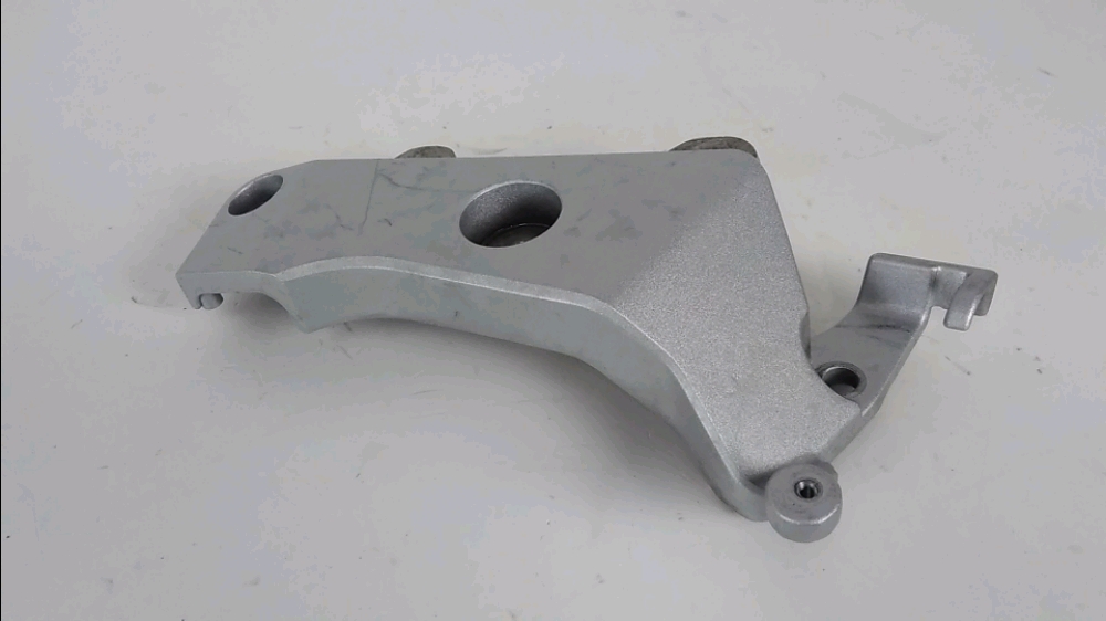 PLATINE AVANT DROITE