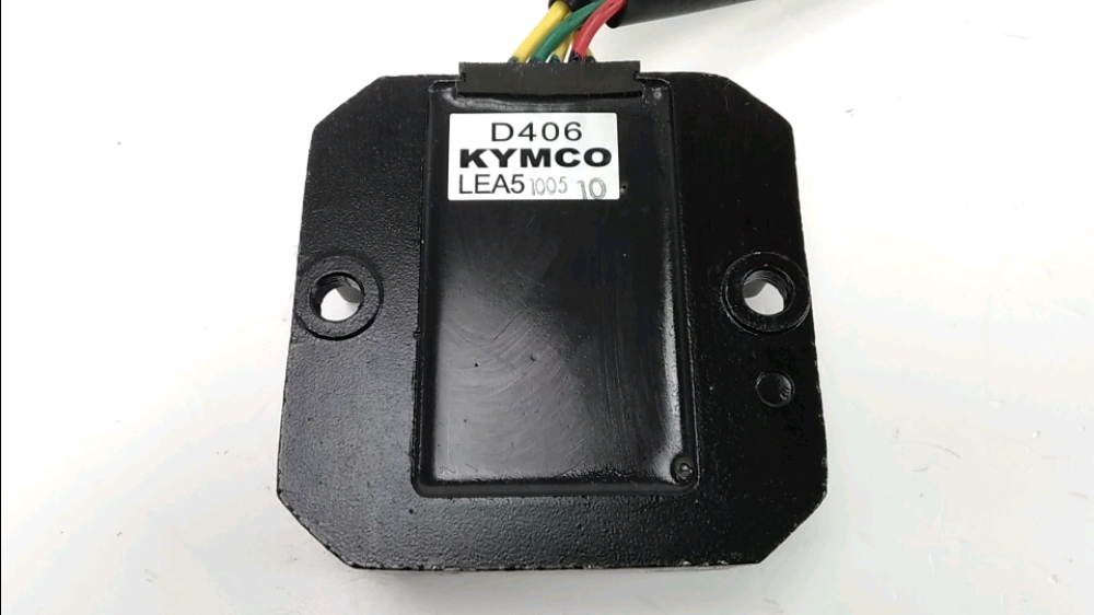 REGULATEUR DE TENSION