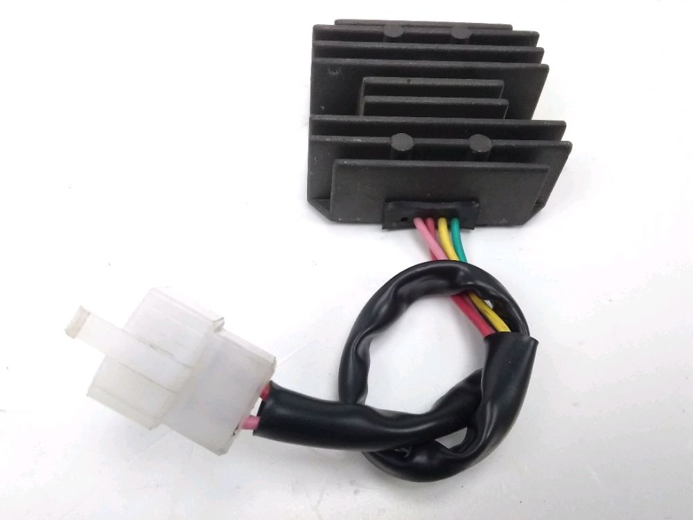 REGULATEUR DE TENSION