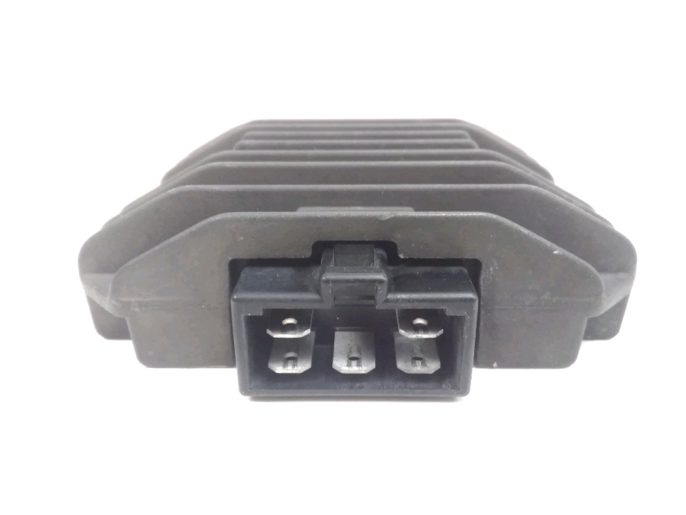 REGULATEUR DE TENSION