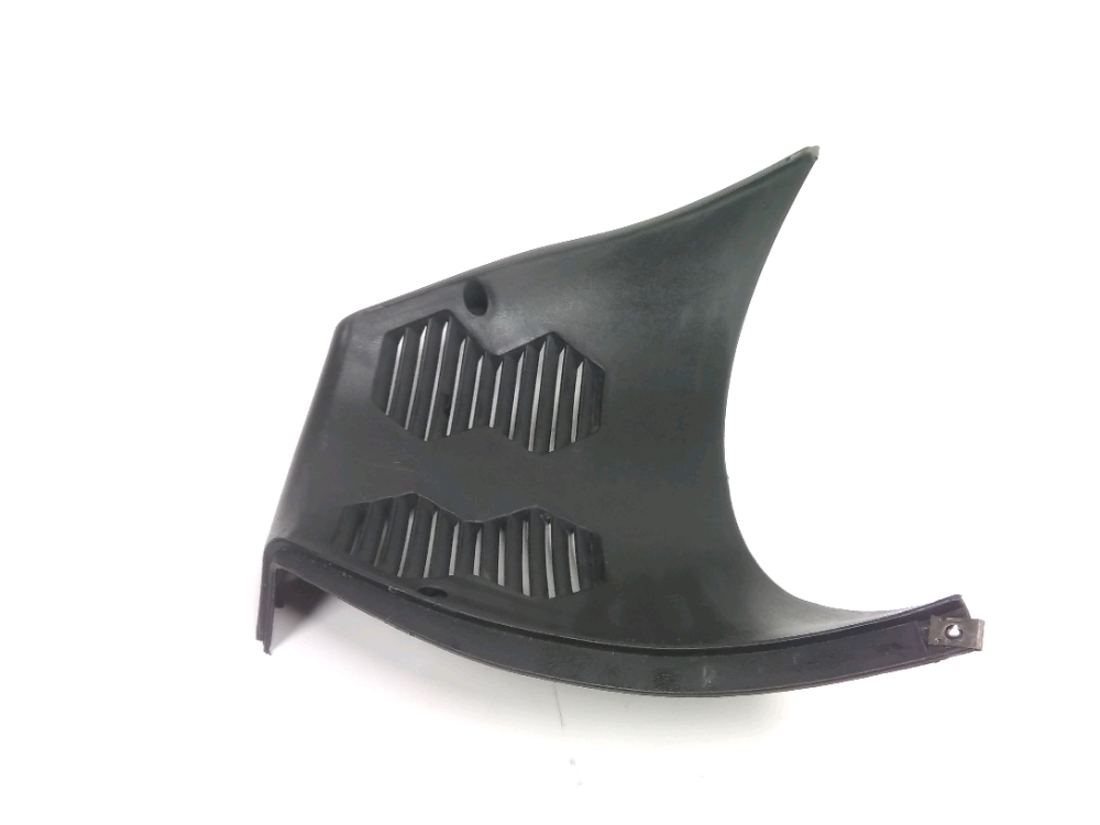GRILLE DE RADIATEUR