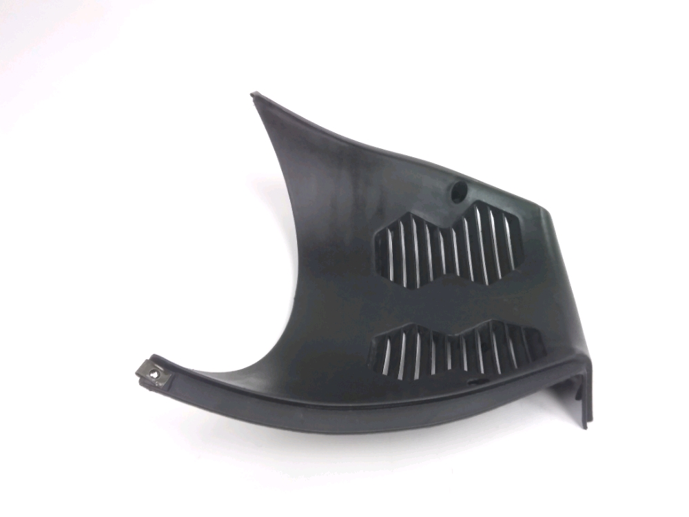 GRILLE DE RADIATEUR