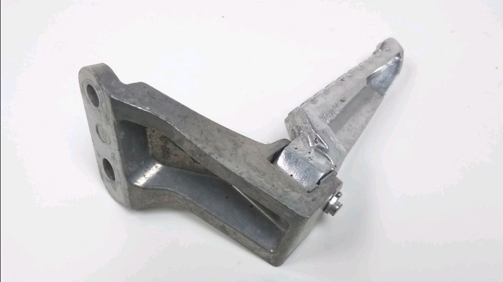 PLATINE ET REPOSE PIEDS ARRIERE DROIT