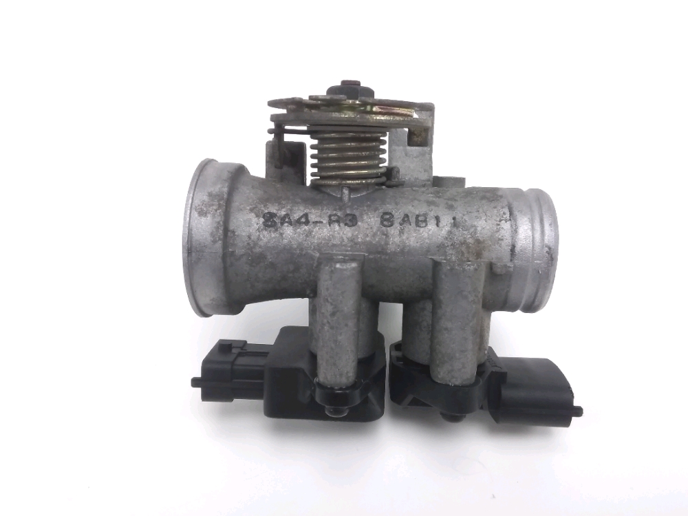 Corps d'injection gauche