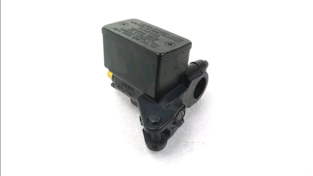 MAITRE CYLINDRE FREIN AR COMPLET