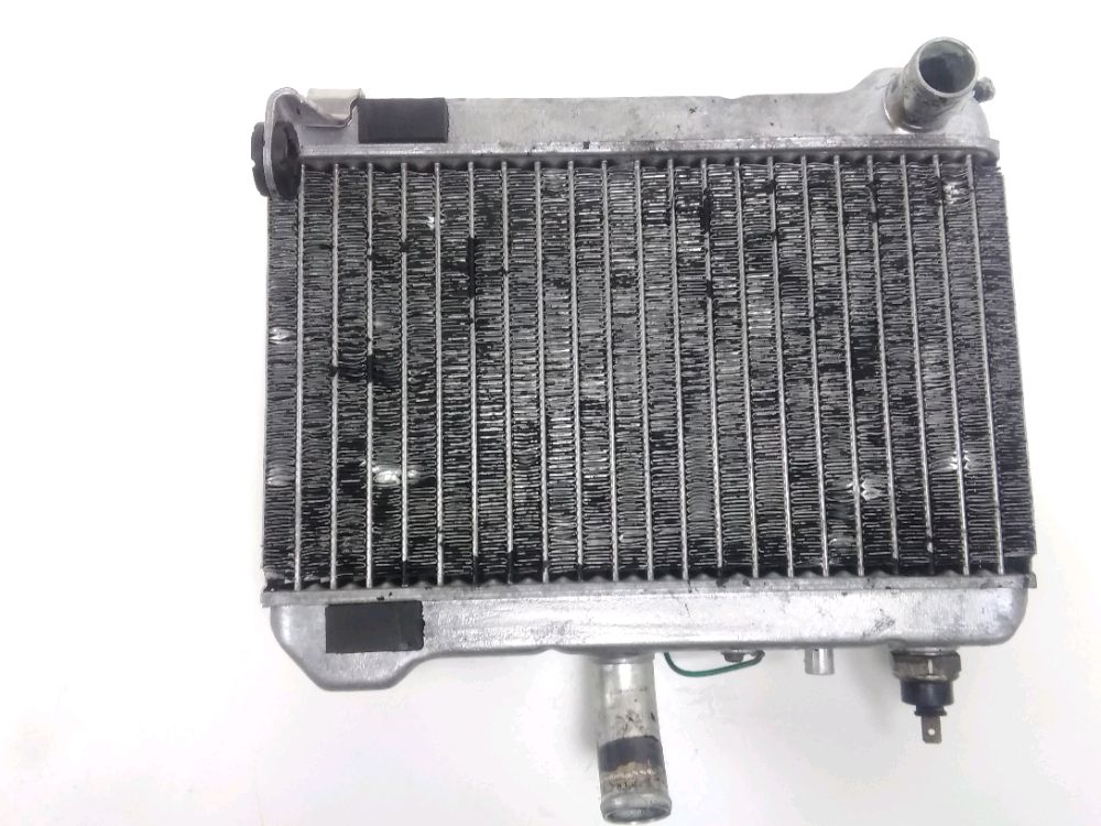 RADIATEUR EAU GAUCHE
