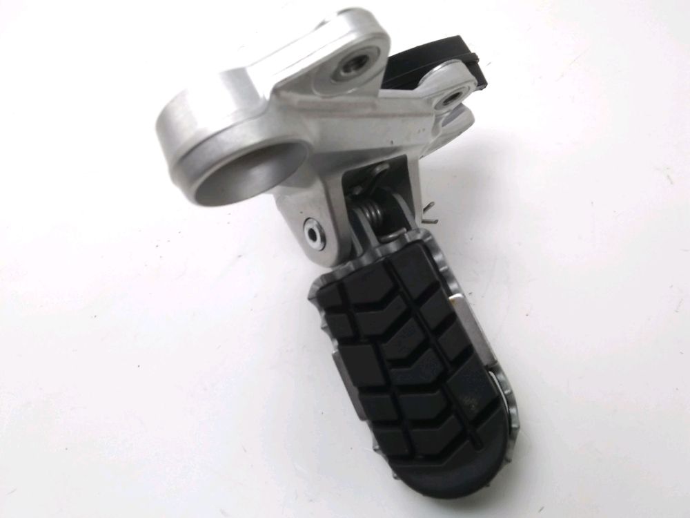 Platine avant gauche complete