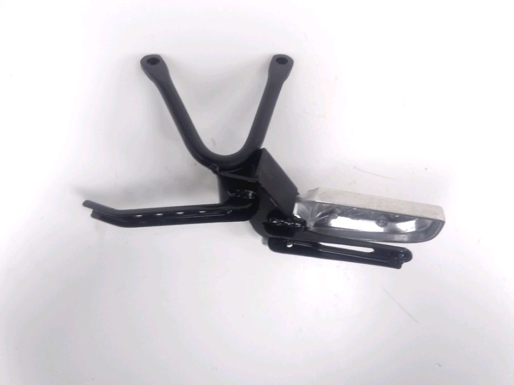 PLATINE ET REPOSE PIEDS ARRIERE DROIT