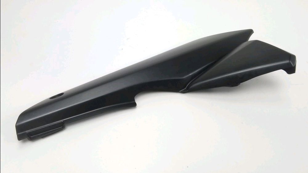 CACHE LATERAL GAUCHE