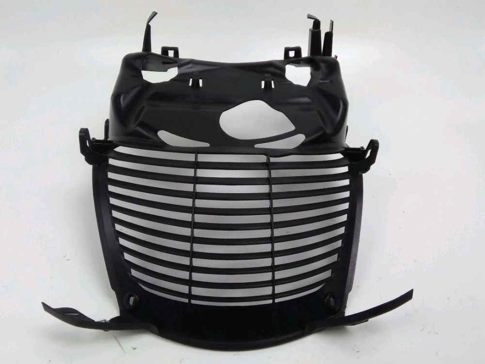 GRILLE DE RADIATEUR