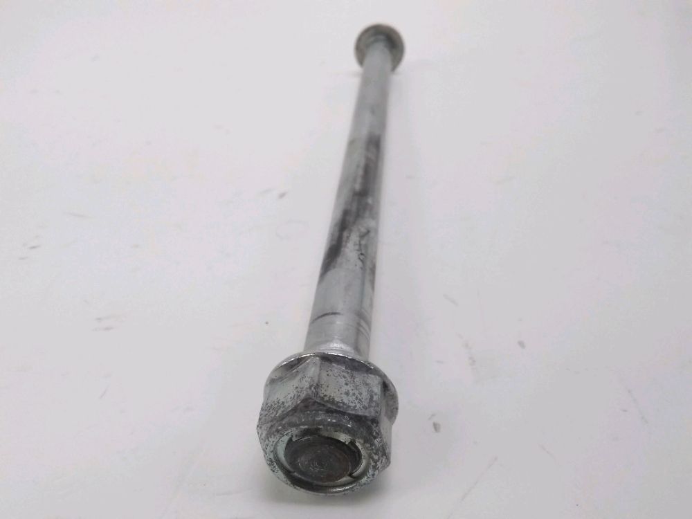 Axe de bras oscillant