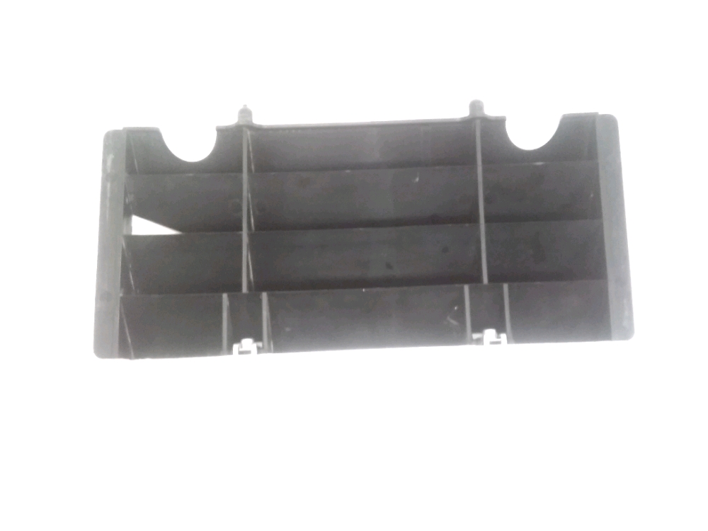GRILLE DE RADIATEUR