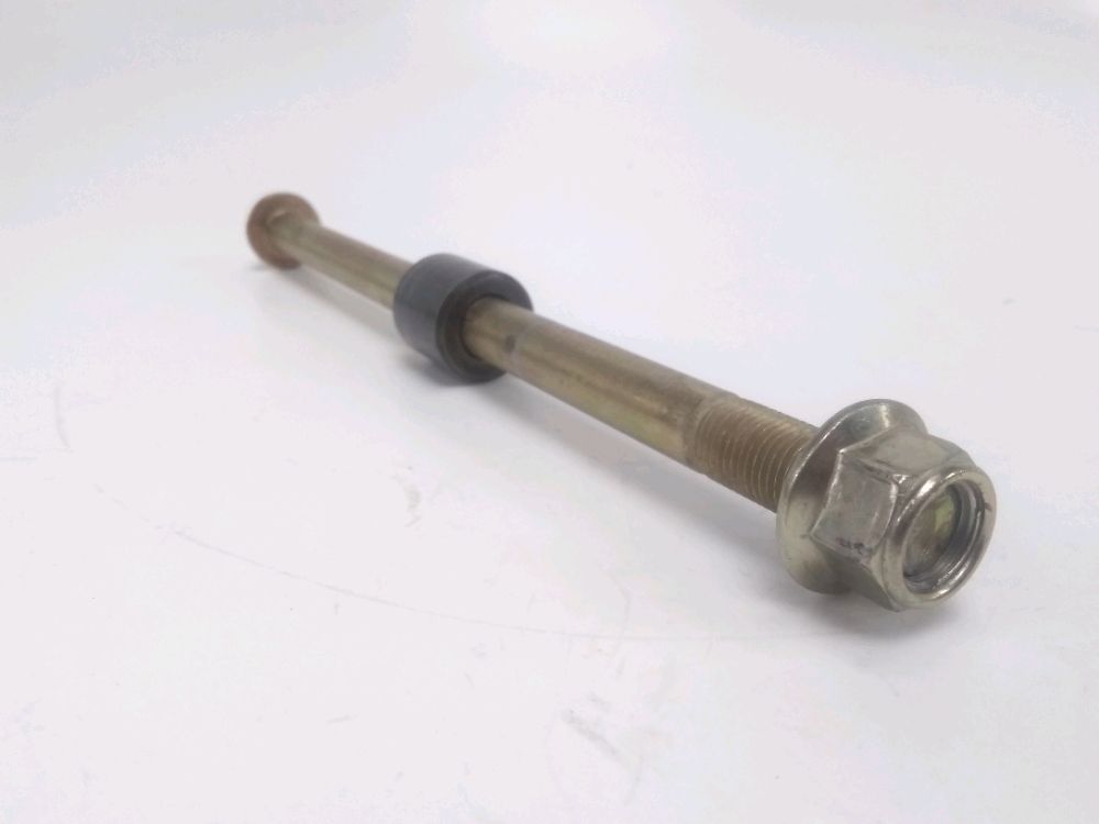 AXE DE ROUE AVANT