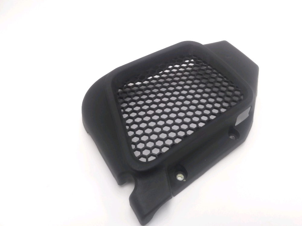 GRILLE DE RADIATEUR