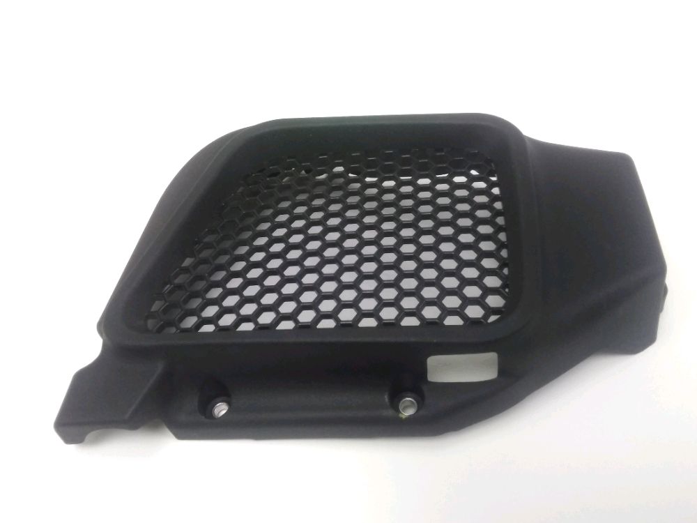 GRILLE DE RADIATEUR