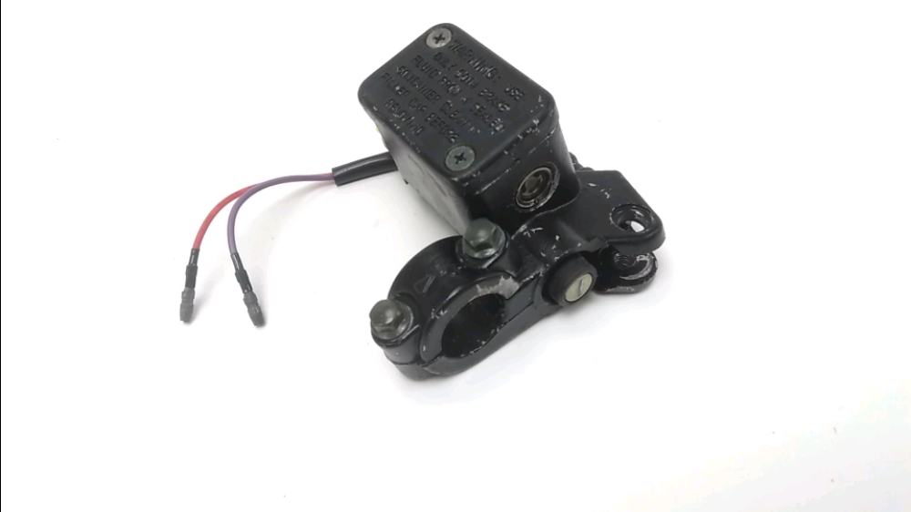 Maitre cylindre frein av complet