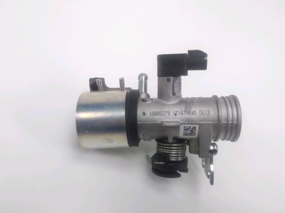 Corps d'injection gauche