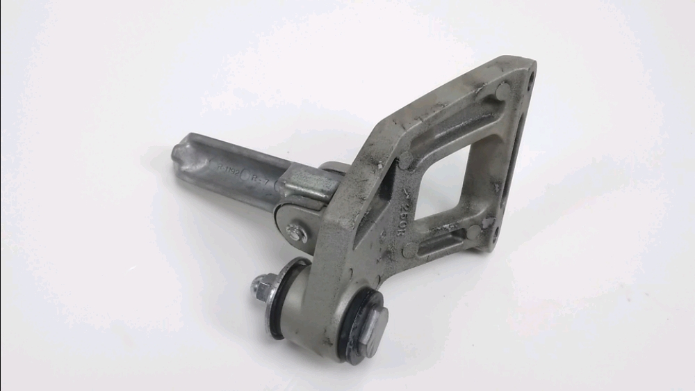 PLATINE ET REPOSE PIEDS ARRIERE DROIT