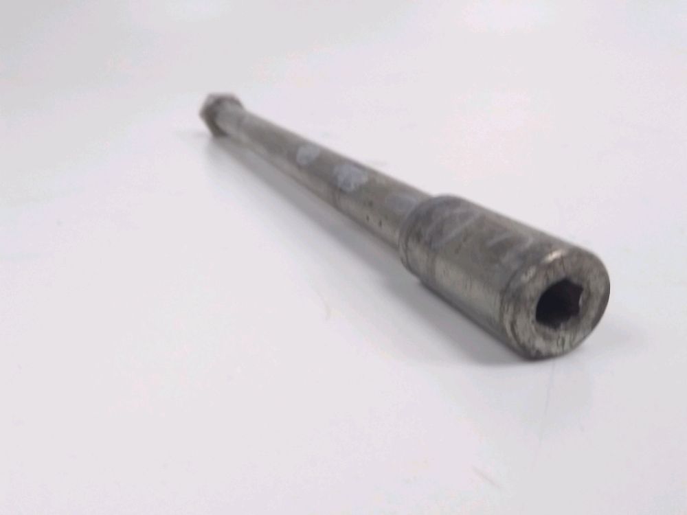 AXE DE ROUE AVANT