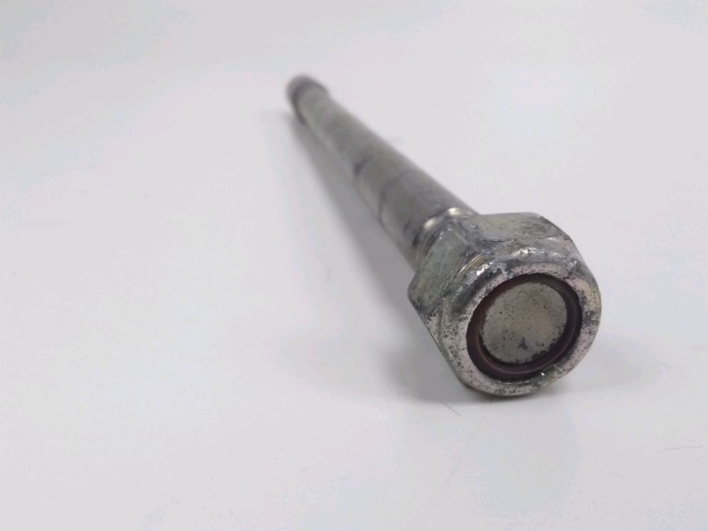 AXE DE ROUE AVANT