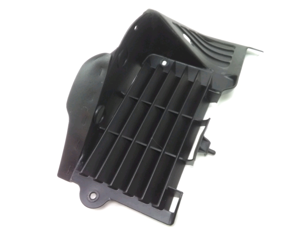 GRILLE DE RADIATEUR