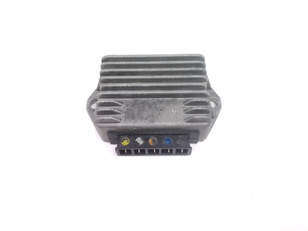 REGULATEUR DE TENSION